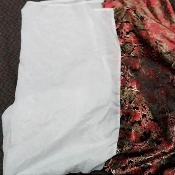 Baby Phat Bedskirt - Picture 8 of 8